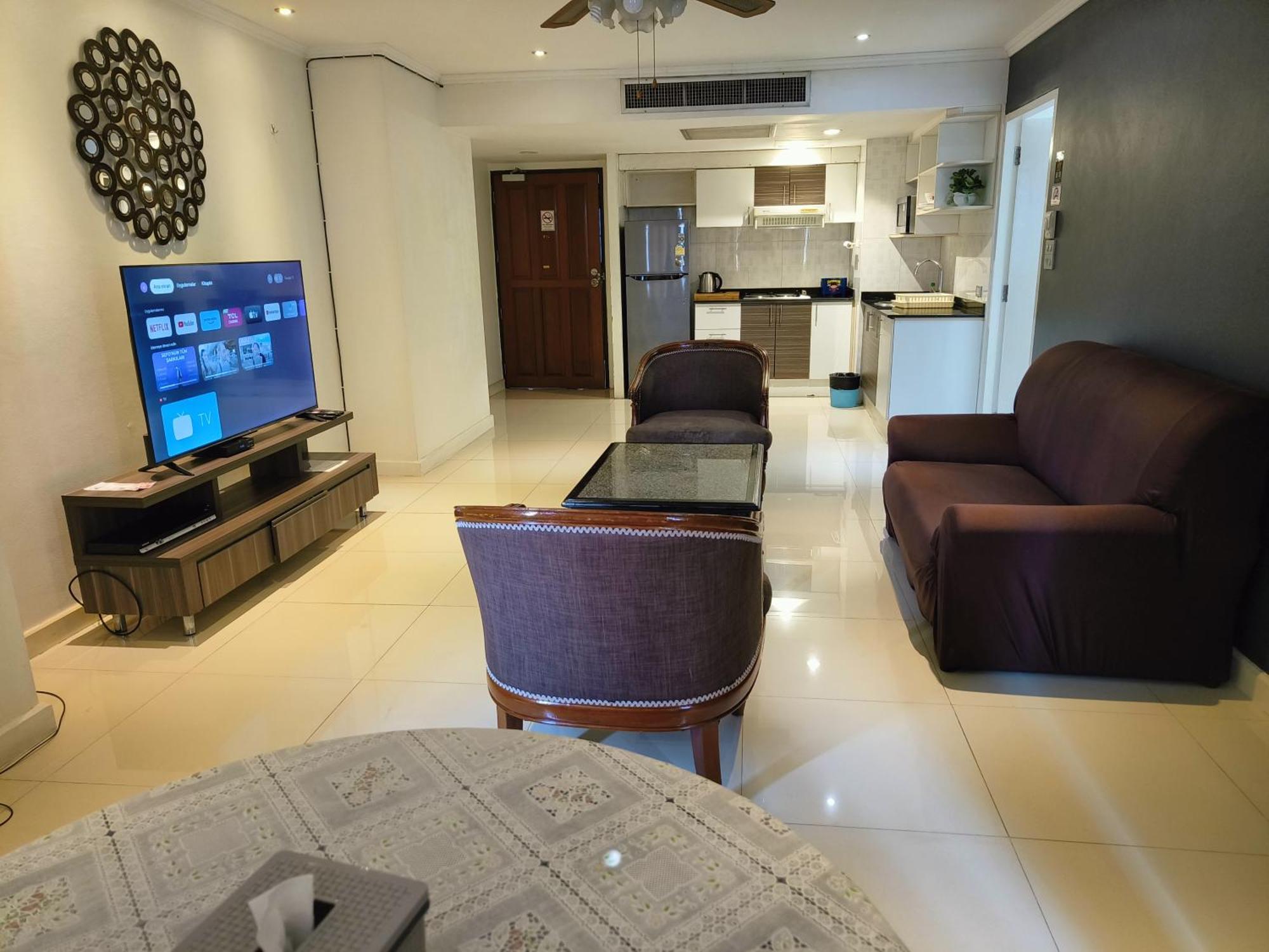 Omni Tower Sukhumvit Soi 4 Direct Apartment Банкок Екстериор снимка