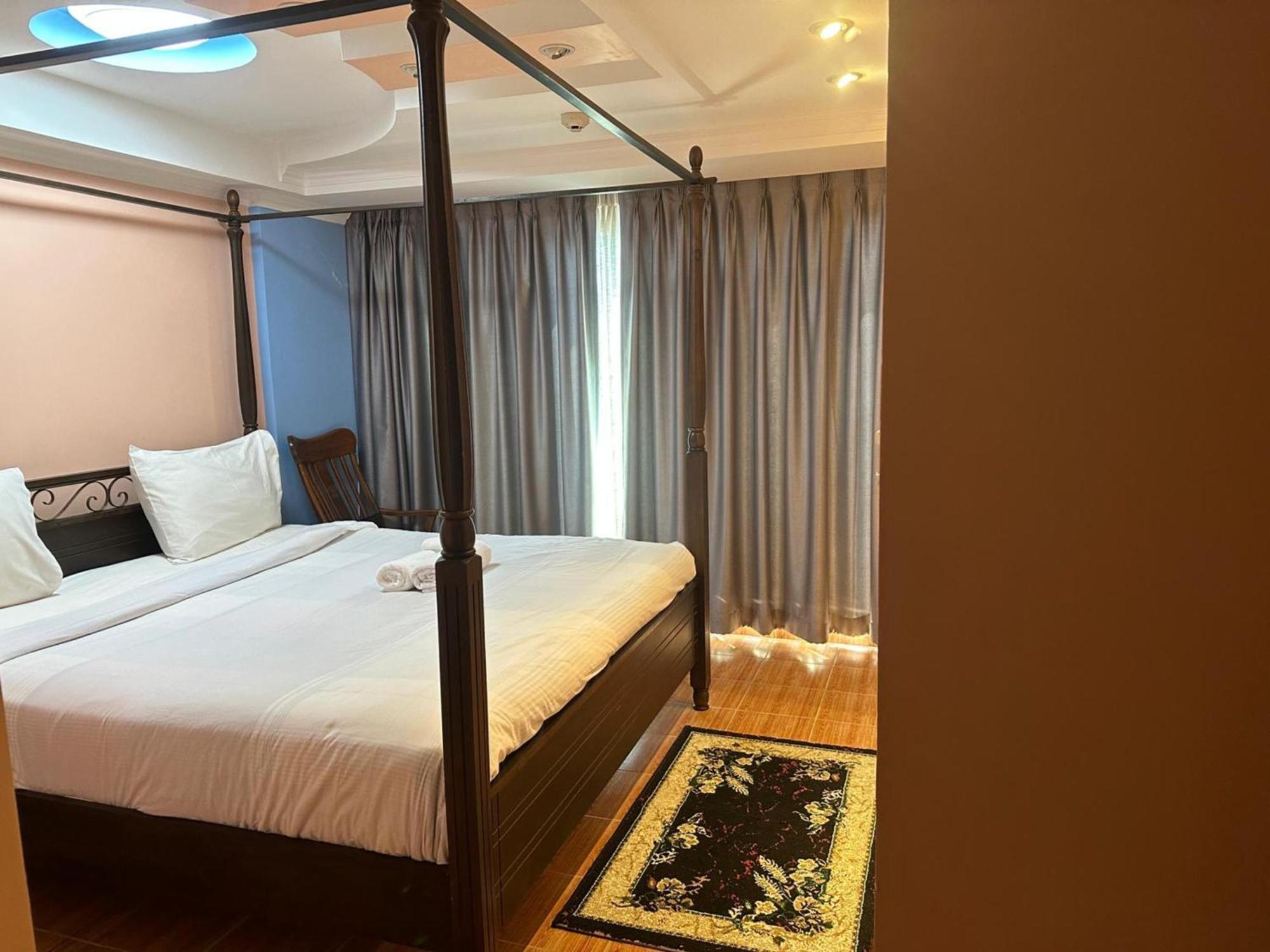 Omni Tower Sukhumvit Soi 4 Direct Apartment Банкок Екстериор снимка