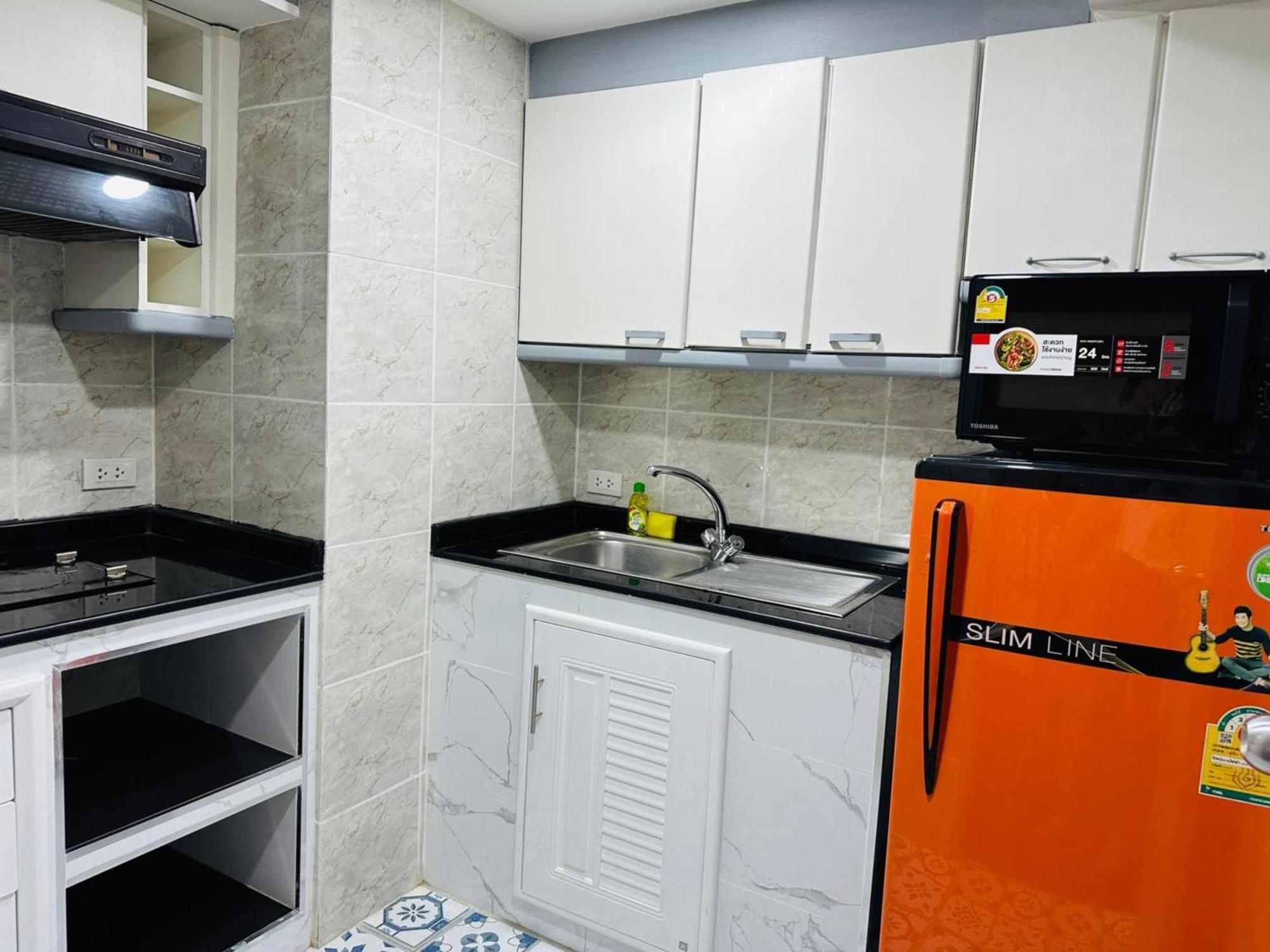 Omni Tower Sukhumvit Soi 4 Direct Apartment Банкок Екстериор снимка