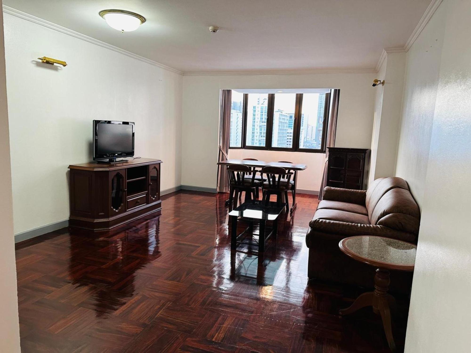 Omni Tower Sukhumvit Soi 4 Direct Apartment Банкок Екстериор снимка