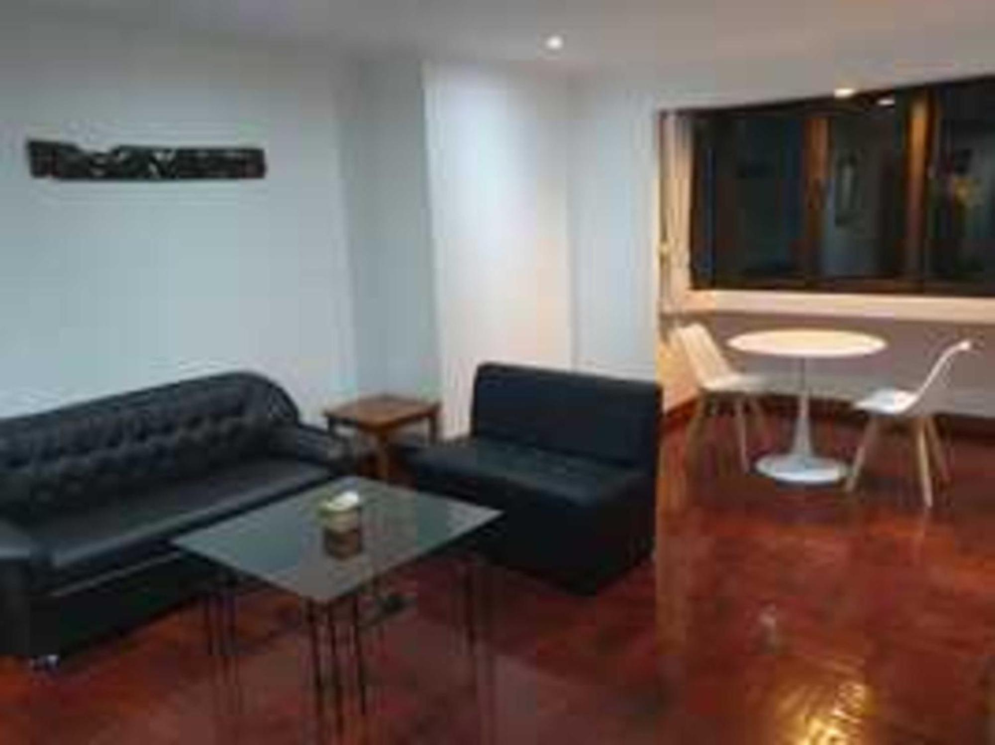 Omni Tower Sukhumvit Soi 4 Direct Apartment Банкок Екстериор снимка