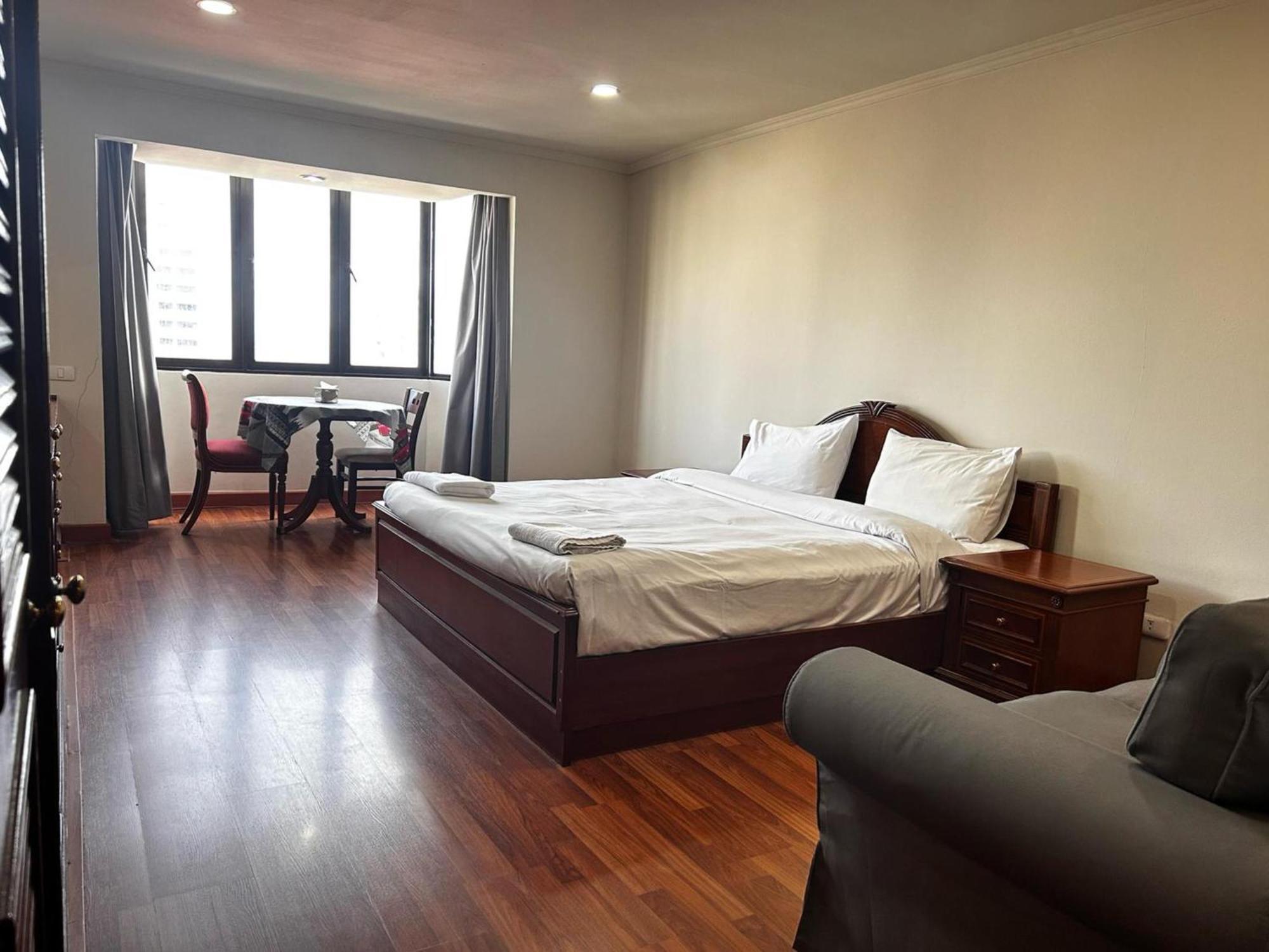Omni Tower Sukhumvit Soi 4 Direct Apartment Банкок Екстериор снимка